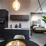 شقة Hilversum City Apartments