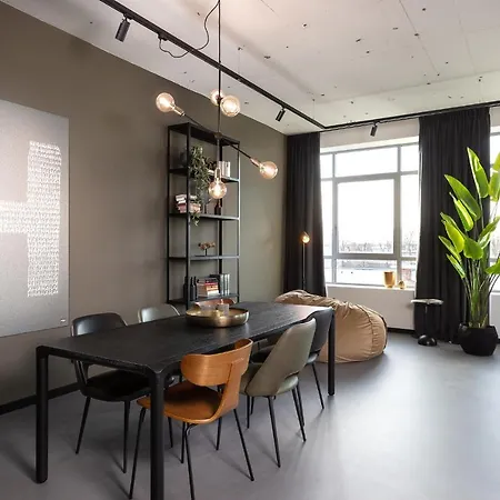 شقة Hilversum City Apartments *