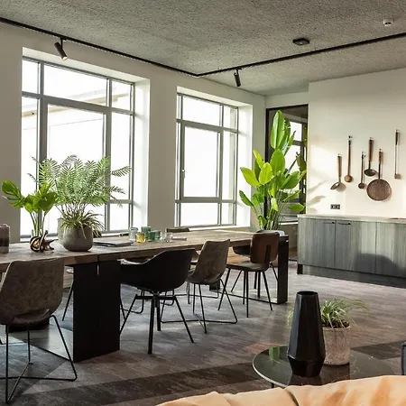 شقة Hilversum City Apartments *